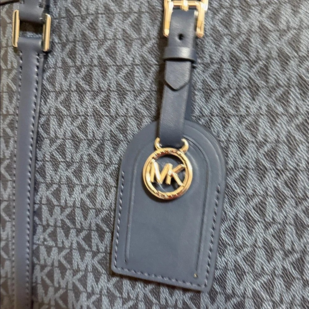 Michael Kors Dark Blue Signature Tote - Picture 8 of 15